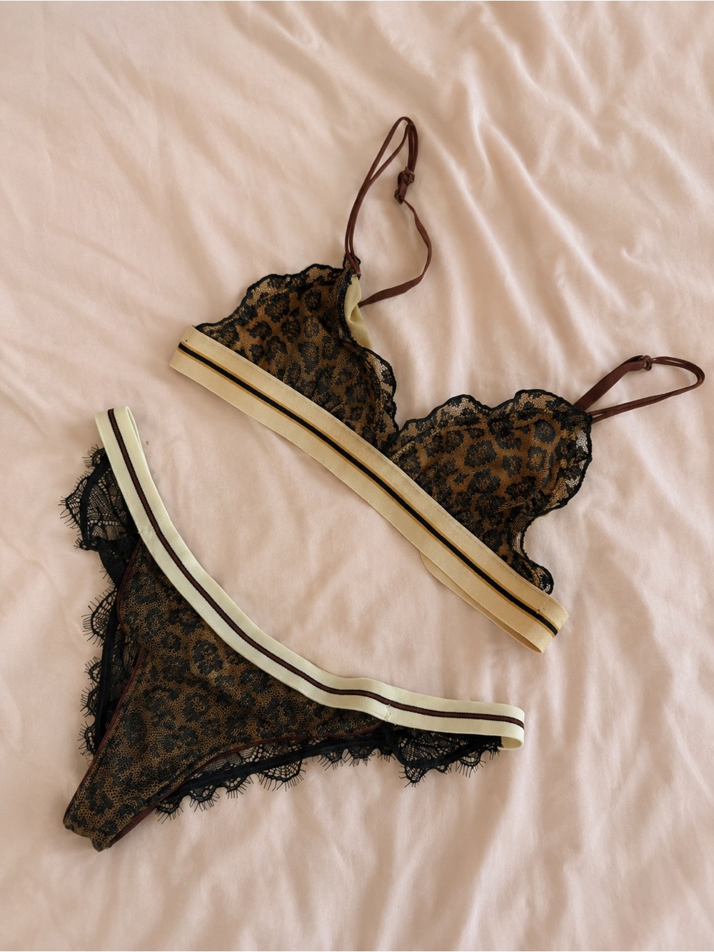 Love stories leopard print set new without tags